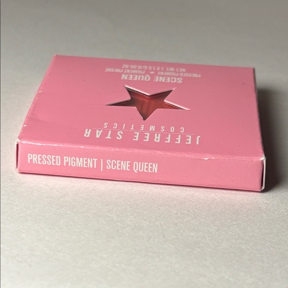 Jeffree Star cosmetics Scene Queen Eyeshadow - Pressed Pigment 1.5 G/ 0.05 Oz - Picture 4 of 5